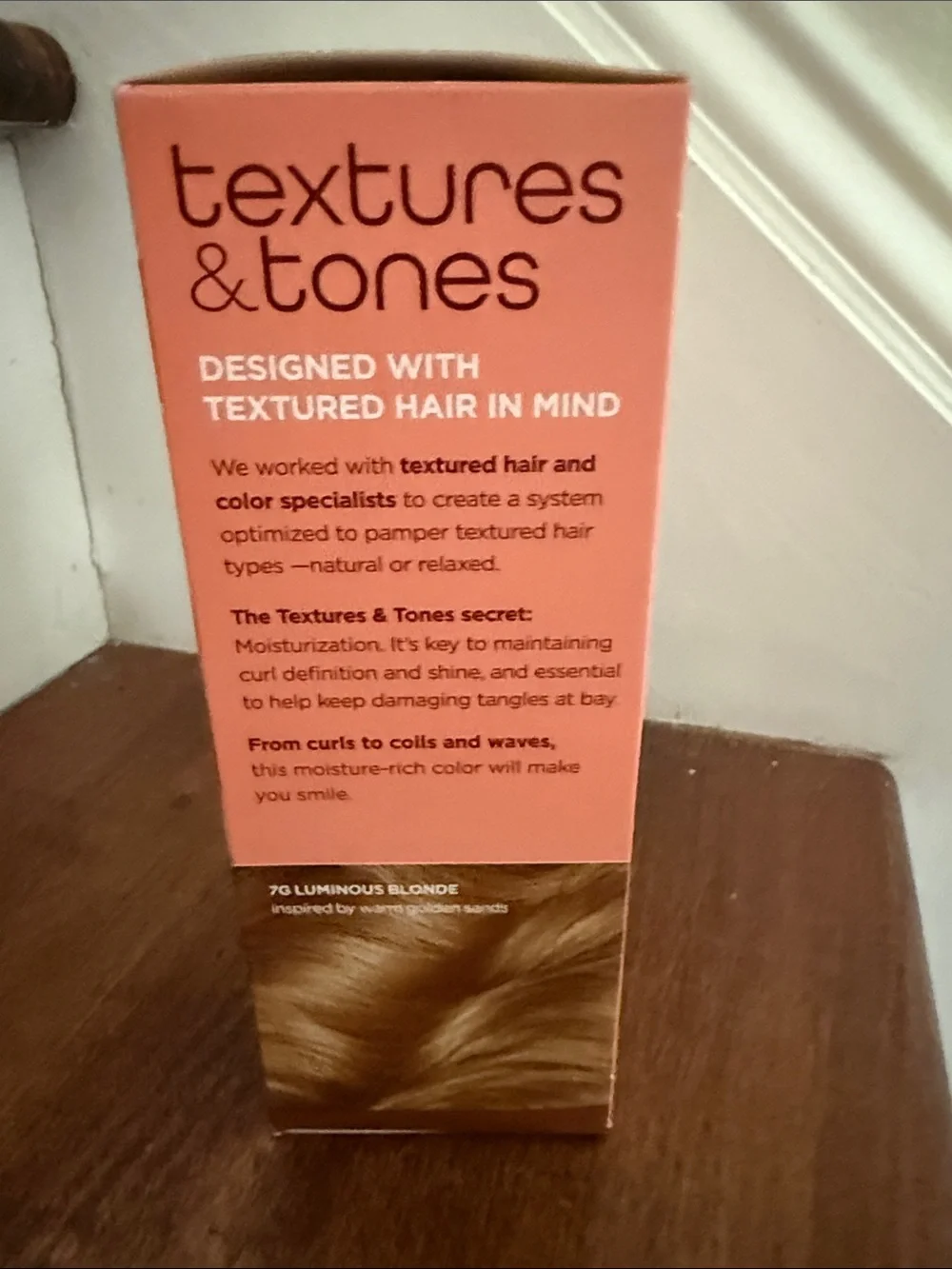 NWT Clairol Textures & Tones Hair Color — 7G Luminous Blonde Brilliant colors